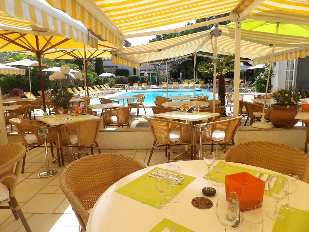 Hotel Les Gollandieres เลอบัวส์-ปลาจ-อ็อง-เร ภายนอก รูปภาพ