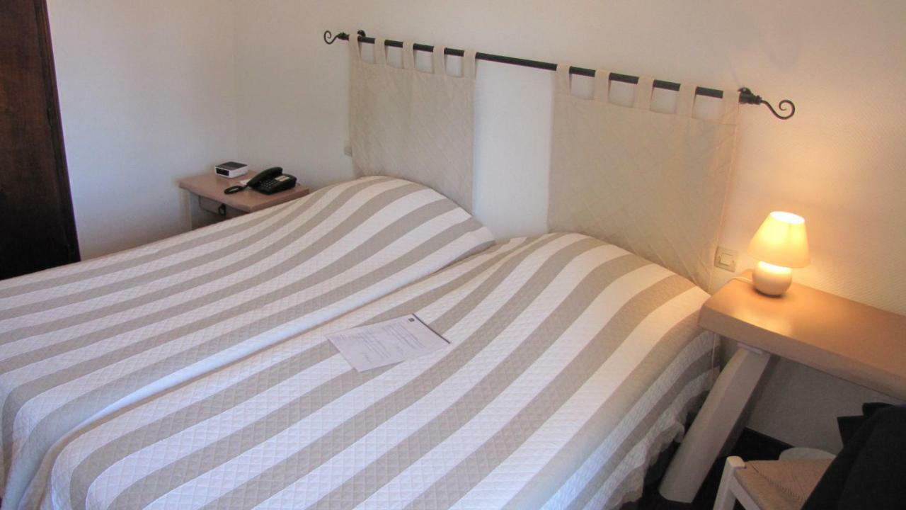 Hotel Les Gollandieres เลอบัวส์-ปลาจ-อ็อง-เร ห้อง รูปภาพ